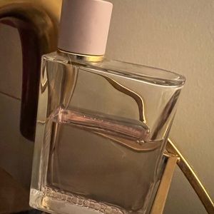 Burberry HER BLOSSOM PERFUME